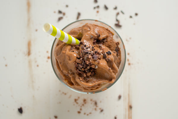 Creamy Chocolate Avocado Smoothie Recipe - Lively | Vital Proteins