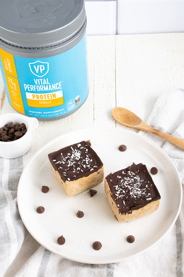 Tasty And Simple No-Bake Chocolate Chip Cookie Dough Bars | Vital Proteins
