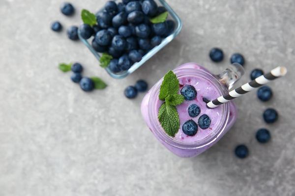 Breakfast Recipe: Vital Proteins x Poosh Collagen Vibes Smoothie