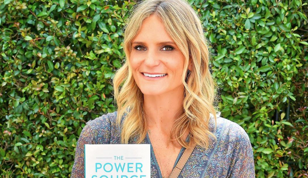The Power Source's Lauren Roxburgh Chats with Lively | Vital Proteins